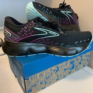 Brand new Brooks Glycerin 20 women’s running shoes